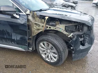 2020 Cadillac XT4 AWD Premium Luxury z VIN 1GYFZDR45LF049638, wystawiony jako IAAI lot #42216996 z przebiegiem 82 760 mil mil oraz . Historia ofert i sprzedaży dostępna na DreamBid. Obrazek 6.