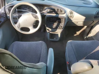 1999 Plymouth Voyager Grand SE z VIN 2P4GP44G3XR431744, wystawiony jako Copart lot #87659415 z przebiegiem Nie podano mil oraz Szkody całkowita. Historia ofert i sprzedaży dostępna na DreamBid. Obrazek 8.