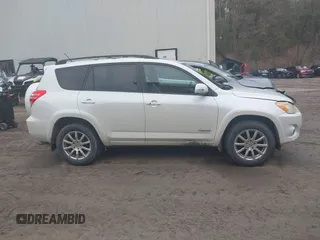 2009 Toyota RAV4 Ltd with VIN JTMBF31V095012667, listed as a IAAI auction lot 41977270 with 175,878 mi miles. Bid and sale history available at carsss.com. Image 13.