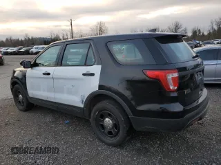 2016 Ford Utility Police Interceptor with VIN 1FM5K8AR9GGB65778, listed as a Copart auction lot 87924605 with 131,720 mi miles and Clean Title. Bid and sale history available at carsss.com. Image 2.