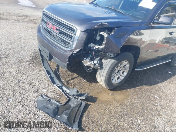 2016 GMC Yukon SLE with VIN 1GKS2AKC9GR273724, listed as a IAAI auction lot 41945761 with 141,425 mi miles. Bid and sale history available at carsss.com. Image 6.