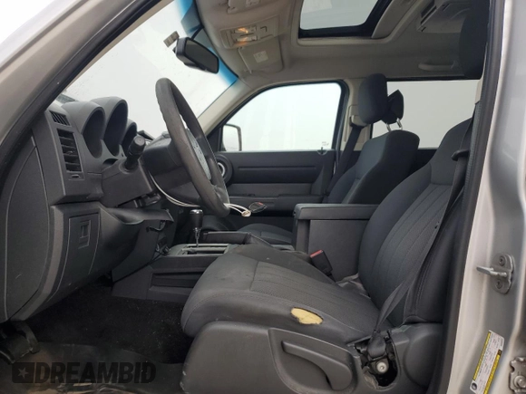2011 Dodge Nitro Heat with VIN 1D4PU4GXXBW585461, listed as a Copart auction lot 85256984 with 145,585 mi miles and Salvage Title. Bid and sale history available at carsss.com. Image 7.