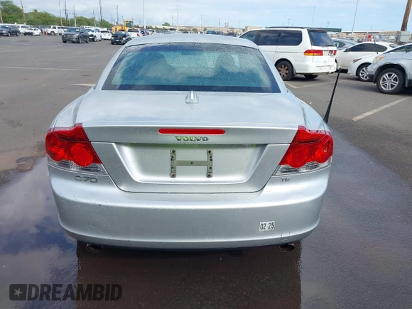2008 Volvo C70 z VIN YV1MC67288J056674, wystawiony jako IAAI lot #41493211 z przebiegiem 18 158 mil mil oraz . Historia ofert i sprzedaży dostępna na DreamBid. Obrazek 16.