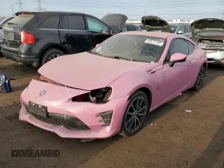 2017 Toyota 86 z VIN JF1ZNAA13H8709904, wystawiony jako Copart lot #48674195 z przebiegiem 75 328 mil mil oraz Szkoda całkowita • Salvage title. Historia ofert i sprzedaży dostępna na DreamBid. Obrazek 1.