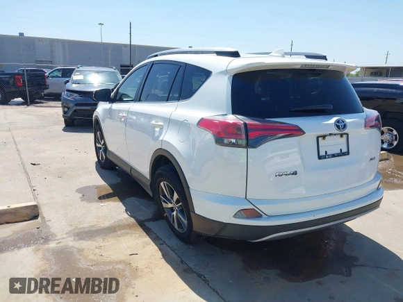 2018 Toyota RAV4 XLE with VIN JTMWFREV7JJ199383, listed as a IAAI auction lot 41859890 with 41,408 mi miles. Bid and sale history available at carsss.com. Image 3.