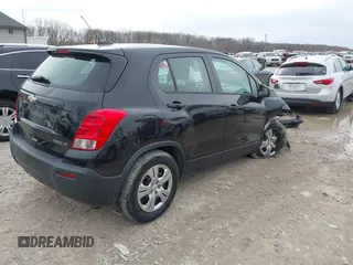 2016 Chevrolet Trax LS with VIN KL7CJKSB3GB571885, listed as a IAAI auction lot 41881298 with 87,885 mi miles. Bid and sale history available at carsss.com. Image 4.