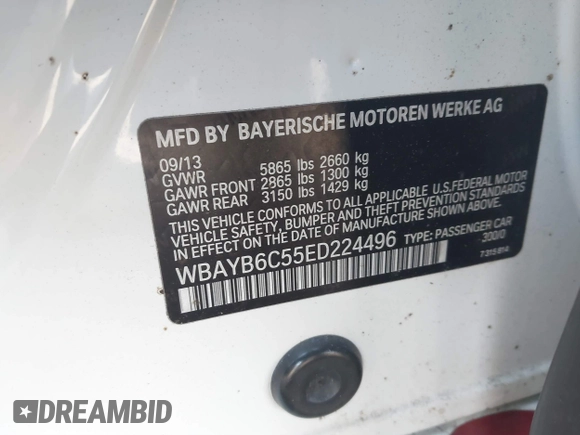 2014 BMW 7 Series 750i xDrive with VIN WBAYB6C55ED224496, listed as a IAAI auction lot 41471012 with 131,851 mi miles. Bid and sale history available at carsss.com. Image 9.