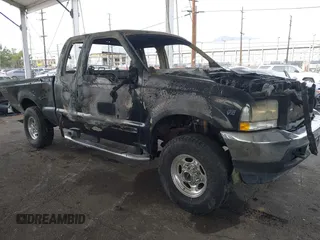 2002 Ford F-250 XL with VIN 1FTNX21S82ED10089, listed as a IAAI auction lot 41071084 with Not provided miles and . Bid and sale history available at DreamBid. Image 1.