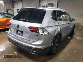 2024 Volkswagen Tiguan SE with VIN 3VVMB7AXXRM113563, listed as a Copart auction lot 44438595 with 819 mi miles and Salvage title. Bid and sale history available at DreamBid. Image 3.