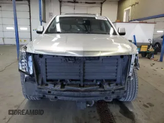 2017 Cadillac Escalade ESV Premium Luxury z VIN 1GYS4JKJ6HR222990, wystawiony jako Copart lot #89366985 z przebiegiem 121 934 mil mil oraz Szkoda całkowita • Salvage title. Historia ofert i sprzedaży dostępna na DreamBid. Obrazek 5.