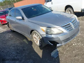 2013 Hyundai Genesis 3.8L with VIN KMHGC4DD0DU225085, listed as a IAAI auction lot 41563455 with 218,346 mi miles. Bid and sale history available at carsss.com. Image 1.