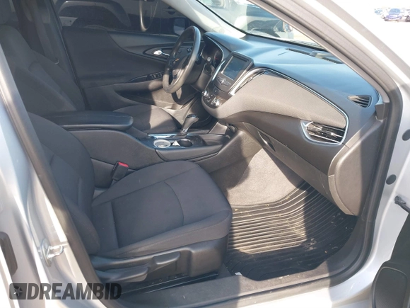 2018 Chevrolet Malibu LT with VIN 1G1ZD5ST8JF200017, listed as a IAAI auction lot 41859789 with 69,689 mi miles and . Bid and sale history available at DreamBid. Image 5.