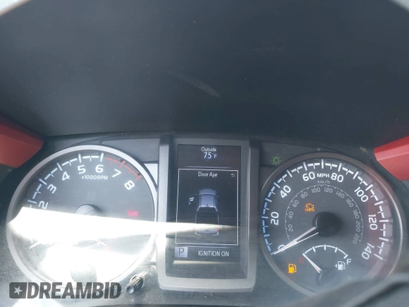 2017 Toyota Tacoma SR5 z VIN 5TFAZ5CNXHX048879, wystawiony jako IAAI lot #42157227 z przebiegiem 119 932 mil mil oraz . Historia ofert i sprzedaży dostępna na DreamBid. Obrazek 7.