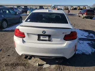2018 BMW M2 z VIN WBS1J5C54JVA12691, wystawiony jako Copart lot #72809382 z przebiegiem Nie podano mil oraz . Historia ofert i sprzedaży dostępna na DreamBid. Obrazek 6.