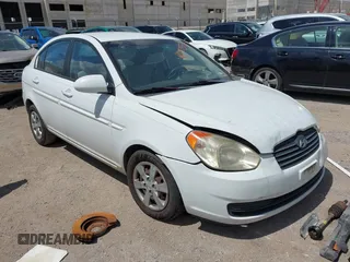 2008 Hyundai Accent GLS с VIN KMHCN46C18U216401, выставлен на аукционе IAAI как лот 42593779 с пробегом 179 932 миль миль и . История ставок и продаж доступна на DreamBid. Изображение 1.