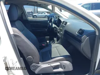 2010 Volkswagen Jetta SE с VIN 3VWTZ7AJ2AM693524, выставлен на аукционе IAAI как лот 42414140 с пробегом 108 157 миль миль и . История ставок и продаж доступна на DreamBid. Изображение 5.