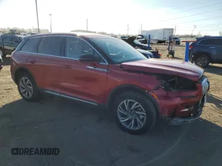 2024 Lincoln Corsair Premiere z VIN 5LMCJ1DA0RUL26740, wystawiony jako Copart lot #51005285 z przebiegiem 7261 mil mil oraz Szkody całkowita. Historia ofert i sprzedaży dostępna na DreamBid. Obrazek 4.