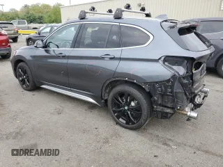 2020 BMW X1 xDrive28i с VIN WBXJG9C06L5R70557, выставлен на аукционе Copart как лот 55525365 с пробегом 32 207 миль миль и Списание • Salvage title. История ставок и продаж доступна на DreamBid. Изображение 2.