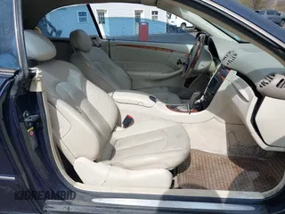 2004 Mercedes-Benz CLK Cabriolet 5.0L with VIN WDBTK75G94T023222, listed as a IAAI auction lot 42005920 with 203,524 mi miles. Bid and sale history available at carsss.com. Image 5.