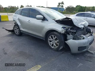 2008 Mazda CX-7 Sport with VIN JM3ER293880170999, listed as a IAAI auction lot 40628481 with 135,873 mi miles. Bid and sale history available at carsss.com. Image 1.
