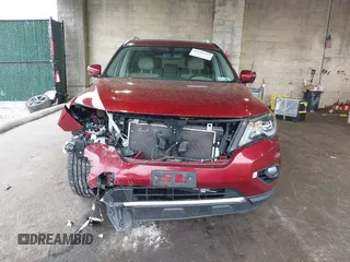 2019 Nissan Pathfinder S z VIN 5N1DR2MM5KC592248, wystawiony jako IAAI lot #41913415 z przebiegiem 83 024 mil mil oraz . Historia ofert i sprzedaży dostępna na DreamBid. Obrazek 12.