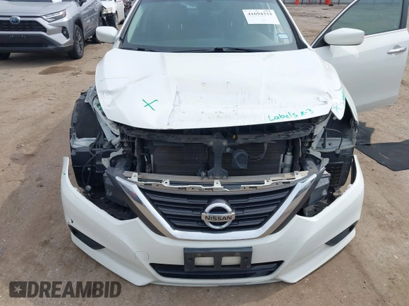 2016 Nissan Altima SV with VIN 1N4AL3AP2GC146486, listed as a IAAI auction lot 41694332 with 135,076 mi miles and . Bid and sale history available at DreamBid. Image 6.