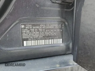 2006 BMW 3 Series 330i z VIN WBAVB33576KR77249, wystawiony jako Copart lot #54324055 z przebiegiem 93 180 mil mil oraz Szkoda całkowita • Salvage title. Historia ofert i sprzedaży dostępna na DreamBid. Obrazek 12.