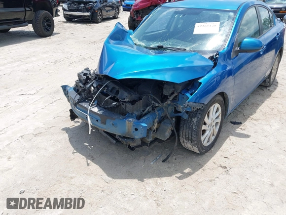 2012 Mazda 3 i Touring z VIN JM1BL1V87C1522952, wystawiony jako IAAI lot #42265128 z przebiegiem 138 182 mil mil oraz . Historia ofert i sprzedaży dostępna na DreamBid. Obrazek 6.
