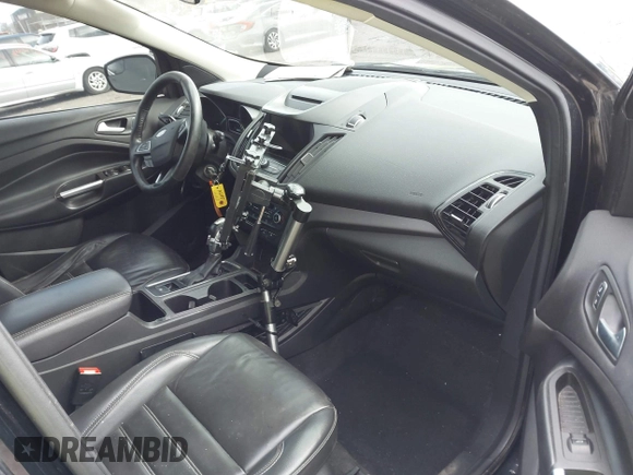2018 Ford Escape SEL with VIN 1FMCU9HD2JUD30385, listed as a IAAI auction lot 41919203 with 160,868 mi miles. Bid and sale history available at carsss.com. Image 5.