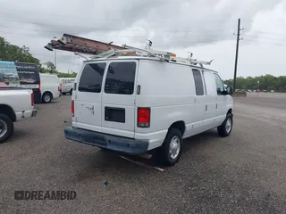 2014 Ford Econoline Cargo Commercial z VIN 1FTNE2ELXEDA12338, wystawiony jako IAAI lot #42119983 z przebiegiem 99 394 mil mil oraz . Historia ofert i sprzedaży dostępna na DreamBid. Obrazek 4.