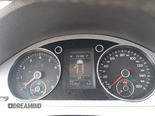 2011 Volkswagen CC Sport с VIN WVWMN7AN7BE729110, выставлен на аукционе IAAI как лот 42290383 с пробегом 117 932 миль миль и . История ставок и продаж доступна на DreamBid. Изображение 7.