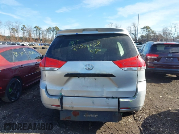 2014 Toyota Sienna L with VIN 5TDZK3DC8ES476153, listed as a IAAI auction lot 41462668 with 999,999 mi miles. Bid and sale history available at carsss.com. Image 15.