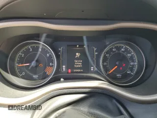 2015 Jeep Cherokee Sport with VIN 1C4PJLAB0FW547059, listed as a Copart auction lot 52630745 with 215,429 mi miles and Clean Title. Bid and sale history available at carsss.com. Image 9.