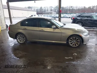 2010 BMW 3 Series 328i xDrive with VIN WBAPK5C58AA646490, listed as a IAAI auction lot 41200476 with 144,066 mi miles and . Bid and sale history available at DreamBid. Image 13.