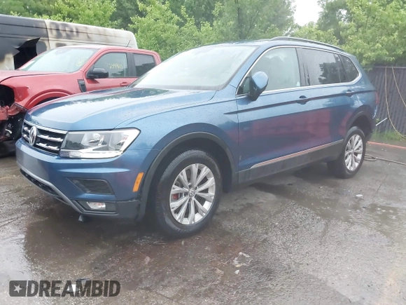 2018 Volkswagen Tiguan SEL with VIN 3VV2B7AX4JM019965, listed as a IAAI auction lot 42395783 with 107,822 mi miles and . Bid and sale history available at DreamBid. Image 17.