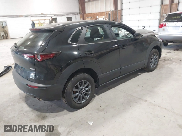 2024 Mazda CX-30 2.5 S with VIN 3MVDMBAM2RM719794, listed as a IAAI auction lot 41773464 with 3,031 mi miles. Bid and sale history available at carsss.com. Image 4.