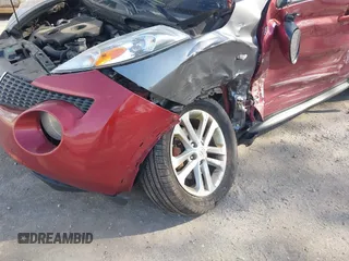 2013 Nissan Juke SL z VIN JN8AF5MV5DT229319, wystawiony jako IAAI lot #42148972 z przebiegiem 95 757 mil mil oraz . Historia ofert i sprzedaży dostępna na DreamBid. Obrazek 6.