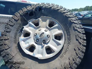 2006 Ford F-150 XLT with VIN 1FTPW14526FA61803, listed as a IAAI auction lot 42062722 with 225,670 mi miles and . Bid and sale history available at carsss.com. Image 12.