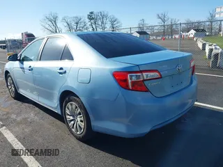 2012 Toyota Camry L with VIN 4T4BF1FK9CR214425, listed as a IAAI auction lot 41986138 with 220,740 mi miles. Bid and sale history available at carsss.com. Image 3.
