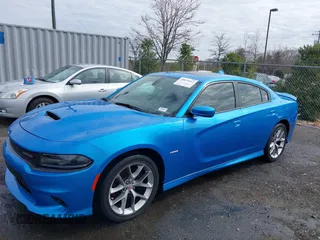 2019 Dodge Charger R/T with VIN 2C3CDXCT0KH730123, listed as a IAAI auction lot 38875412 with 7,829 mi miles and . Bid and sale history available at carsss.com. Image 17.