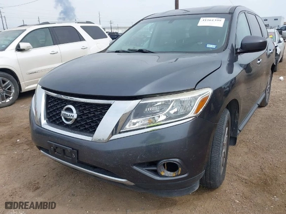 2014 Nissan Pathfinder S with VIN 5N1AR2MN2EC697622, listed as a IAAI auction lot 41561399 with 142,289 mi miles. Bid and sale history available at carsss.com. Image 6.