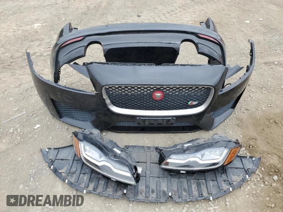2018 Jaguar XF with VIN SAJBP2FV8JCY65089, listed as a Copart auction lot 53532265 with 39,312 mi miles and Salvage Title. Bid and sale history available at DreamBid. Image 12.