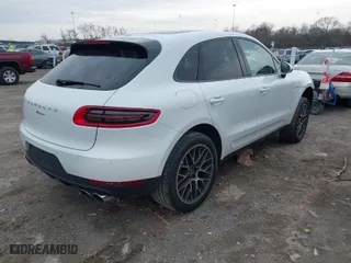 2018 Porsche Macan with VIN WP1AA2A54JLB20602, listed as a IAAI auction lot 41610622 with 65,358 mi miles. Bid and sale history available at carsss.com. Image 4.