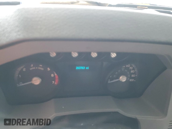 2013 Ford F-250 XL с VIN 1FTBF2A61DEB82046, выставлен на аукционе Copart как лот 56550845 с пробегом 263 763 миль миль и Списание • Salvage title. История ставок и продаж доступна на DreamBid. Изображение 9.