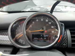2020 MINI Hardtop Cooper S with VIN WMWXR5C07L2M59867, listed as a Copart auction lot 56948725 with 71,619 mi miles and Non repairable. Bid and sale history available at DreamBid. Image 9.