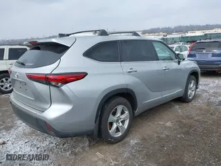 2023 Toyota Highlander L with VIN 5TDKDRAH2PS503946, listed as a IAAI auction lot 41614108 with 21,999 mi miles. Bid and sale history available at carsss.com. Image 4.