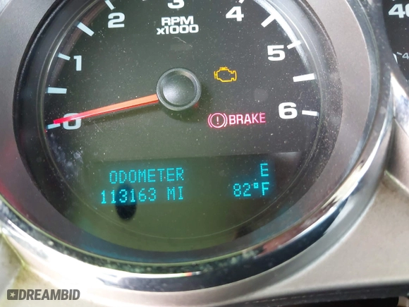 2013 Chevrolet Silverado 1500 LT with VIN 1GCRCSE02DZ385226, listed as a IAAI auction lot 41450120 with 113,163 mi miles. Bid and sale history available at carsss.com. Image 15.