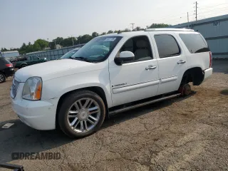 2008 GMC Yukon Denali с VIN 1GKFK63868J124714, выставлен на аукционе Copart как лот 59321795 с пробегом 202 809 миль миль и Списание • Salvage title. История ставок и продаж доступна на DreamBid. Изображение 1.