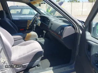 1997 Jeep Grand Cherokee Laredo with VIN 1J4GZ58S3VC603239, listed as a IAAI auction lot 42593915 with 295,696 mi miles and . Bid and sale history available at DreamBid. Image 5.