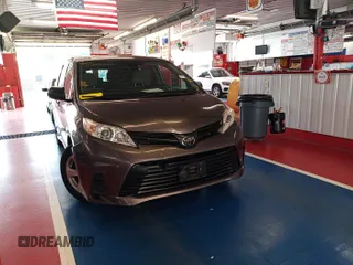 2020 Toyota Sienna L with VIN 5TDZZ3DC1LS063449, listed as a IAAI auction lot 42751995 with 47,800 mi miles and . Bid and sale history available at DreamBid. Image 1.